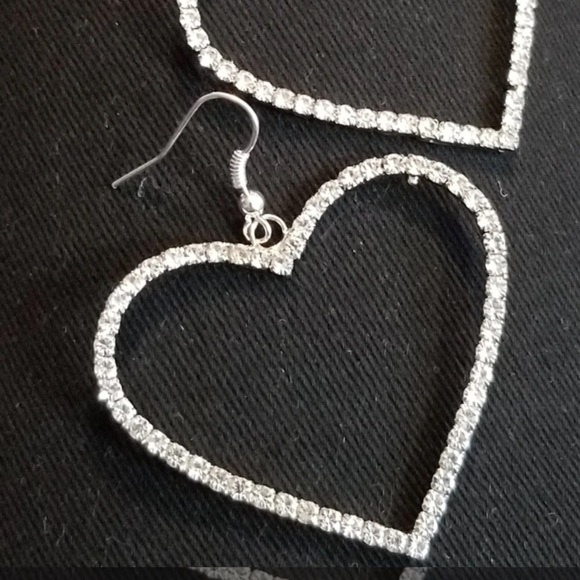 Cali Big Heart Design Sparkling Rhinestone Earrings silver 2.2”x1.60” - Picture 2 of 10